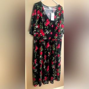 NWT  LEOTA Red Rose & Black Knit Dress  Size 2X